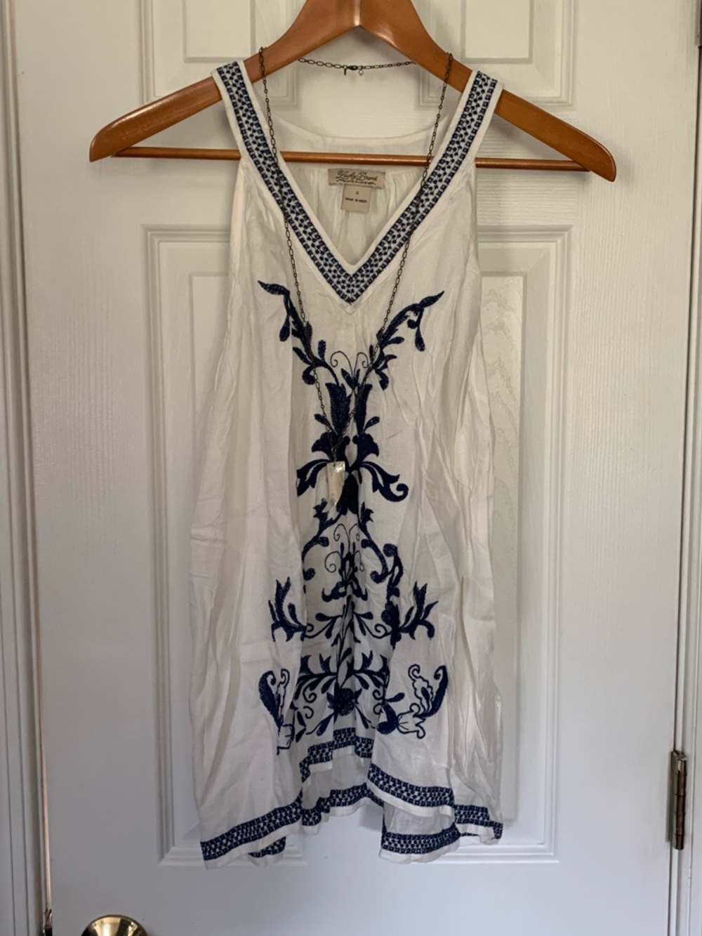 Lucky Brand Greco Gardenian Vinyard Embroidered V-Neck Swing Tunic